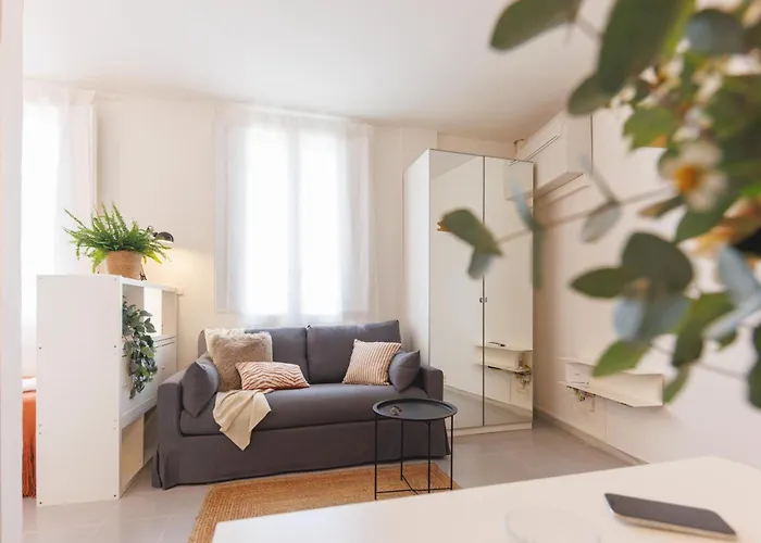 Bravissimo Fellini Appartamento *